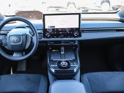 Toyota C-HR XSE AWD (Natl) 2026