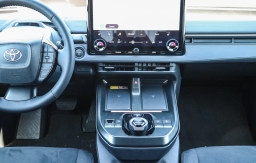 Toyota C-HR XSE AWD (Natl) 2026