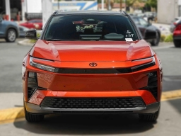 Toyota C-HR XSE AWD (Natl) 2026