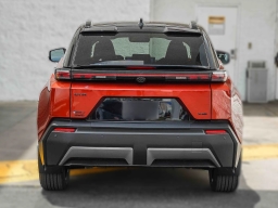 Toyota C-HR XSE AWD (Natl) 2026