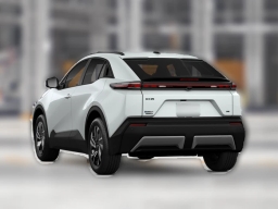 Toyota C-HR SE AWD (Natl) 2026