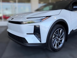Toyota C-HR XSE AWD (Natl) 2026