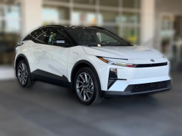 Toyota C-HR XSE AWD (Natl) 2026