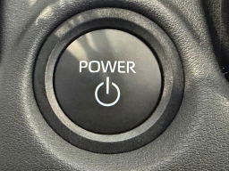 Toyota C-HR XSE AWD (Natl) 2026