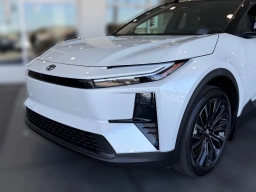 Toyota C-HR XSE AWD (Natl) 2026