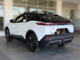 Toyota C-HR XSE AWD (Natl) 2026