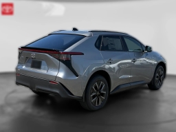 Toyota bZ XLE Plus FWD (Natl) 2026