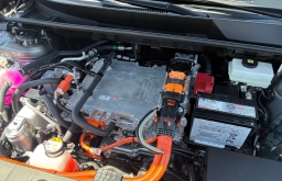 Toyota bZ XLE Plus FWD (Natl) 2026