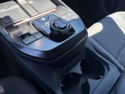 Toyota bZ XLE Plus FWD (Natl) 2026