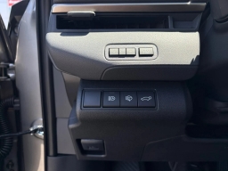 Toyota bZ XLE Plus FWD (Natl) 2026
