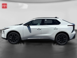 Toyota bZ XLE Plus FWD (Natl) 2026