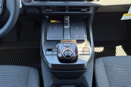 Toyota bZ XLE Plus FWD (Natl) 2026