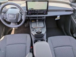 Toyota bZ XLE Plus FWD (GS) 2026