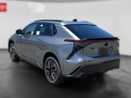 Toyota bZ XLE Plus FWD (Natl) 2026