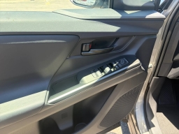 Toyota bZ XLE Plus FWD (Natl) 2026