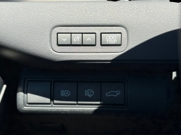 Toyota bZ XLE Plus FWD (Natl) 2026