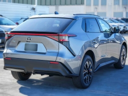 Toyota bZ XLE Plus FWD (Natl) 2026