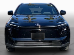 Toyota bZ XLE Plus FWD (Natl) 2026