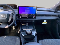 Toyota bZ XLE Plus FWD (Natl) 2026