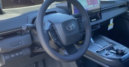 Toyota bZ Limited FWD (Natl) 2026