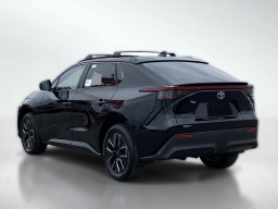 Toyota bZ XLE Plus FWD (Natl) 2026