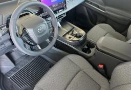 Toyota bZ XLE Plus FWD (GS) 2026