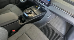 Toyota bZ XLE Plus FWD (GS) 2026