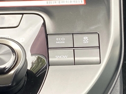 Toyota bZ XLE Plus FWD (Natl) 2026