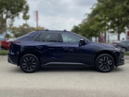 Toyota bZ XLE Plus FWD (Natl) 2026