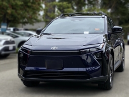 Toyota bZ XLE Plus FWD (Natl) 2026