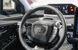 Toyota bZ Limited AWD (Natl) 2026
