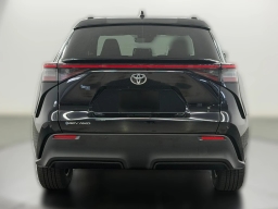 Toyota bZ XLE AWD (Natl) 2026