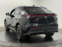 Toyota bZ XLE AWD (Natl) 2026