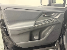 Toyota bZ XLE AWD (Natl) 2026
