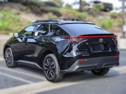 Toyota bZ XLE AWD (Natl) 2026