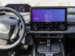 Toyota bZ XLE AWD (Natl) 2026