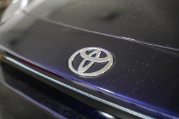 Toyota bZ Limited AWD (Natl) 2026