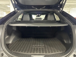 Toyota bZ XLE AWD (Natl) 2026