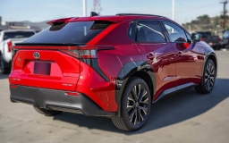 Toyota bZ Limited AWD (Natl) 2026