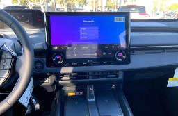 Toyota bZ Limited AWD (Natl) 2026