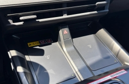 Toyota bZ XLE AWD (Natl) 2026
