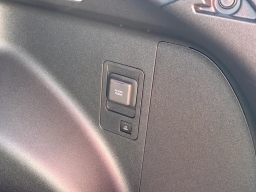 Toyota bZ XLE FWD (Natl) 2026
