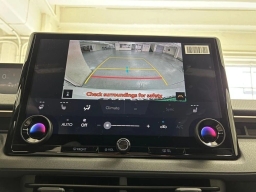 Toyota bZ XLE FWD (Natl) 2026