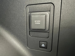 Toyota bZ XLE FWD (Natl) 2026