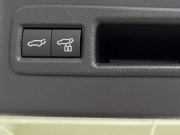 Toyota bZ XLE FWD (Natl) 2026
