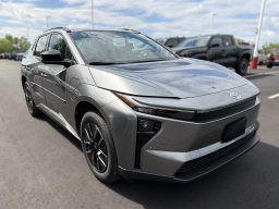 Toyota bZ XLE FWD (Natl) 2026