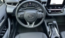 Toyota Corolla Hatchback SE CVT (Natl) 2026