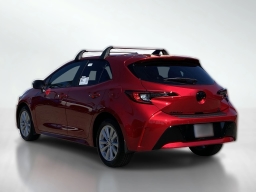 Toyota Corolla Hatchback SE CVT (Natl) 2026