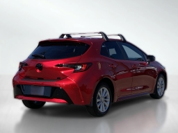 Toyota Corolla Hatchback SE CVT (Natl) 2026
