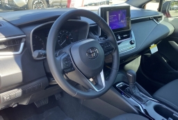 Toyota Corolla Hatchback SE CVT (Natl) 2026